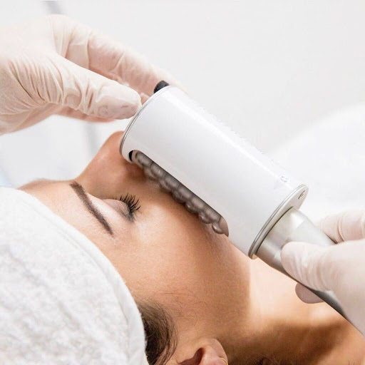 Facial Endospheres therapy at Aurecutis